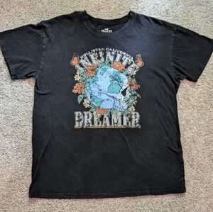 grey Hollister "Infinite Dreamer" t-shirt
